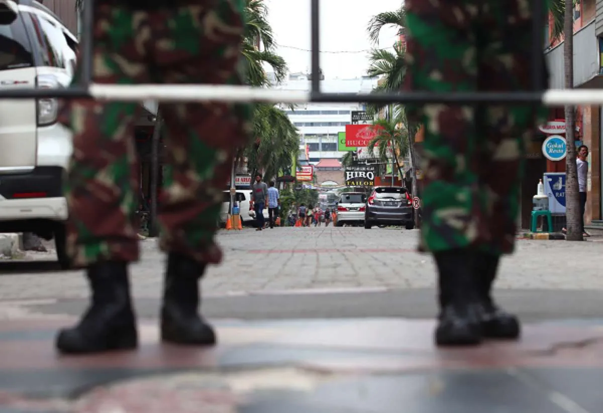 Demo di Depan DPR Dijaga TNI dan Brimob 