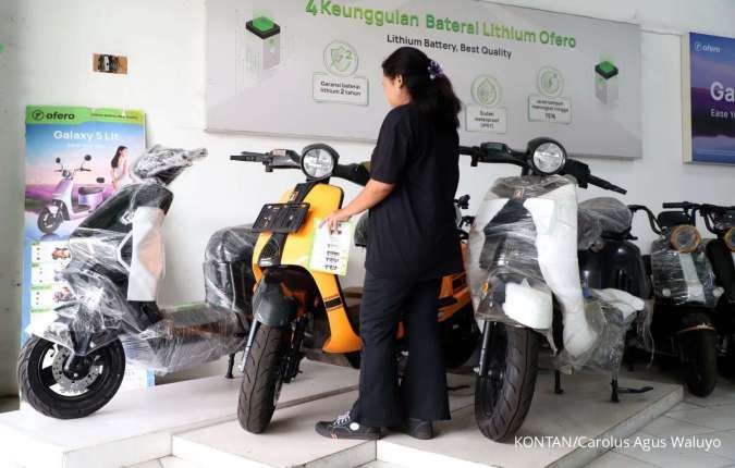 Lonjakan Harga BBM Dorong Tren Kendaraan Listrik di Indonesia