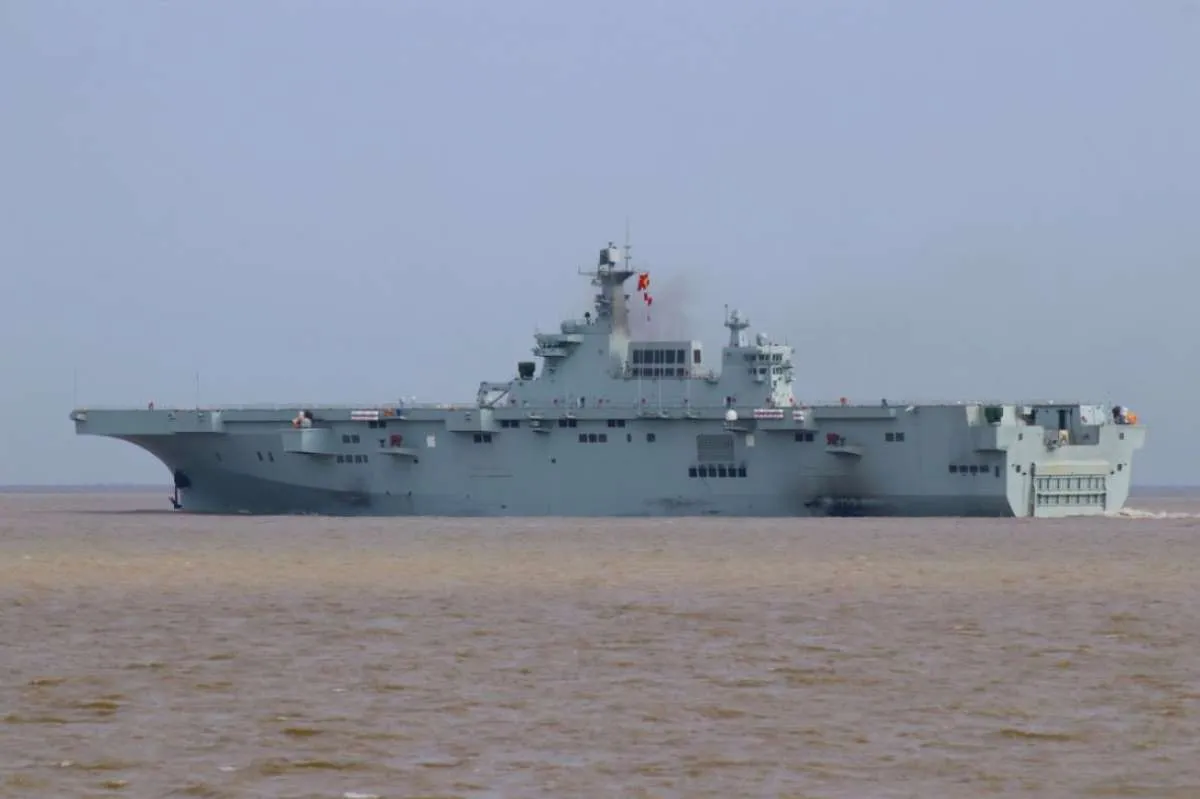 Kapal serbu amfibi China berlayar di Laut China Selatan dekat Taiwan, ada apa?