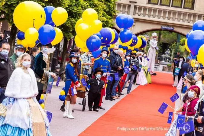 European Union drug regulator approves first COVID shot for 5-11 year olds
