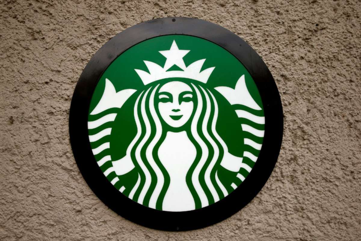SWF Arab Saudi Akan Membeli Saham Starbucks yang Dipegang Terwaralaba Alshaya Group