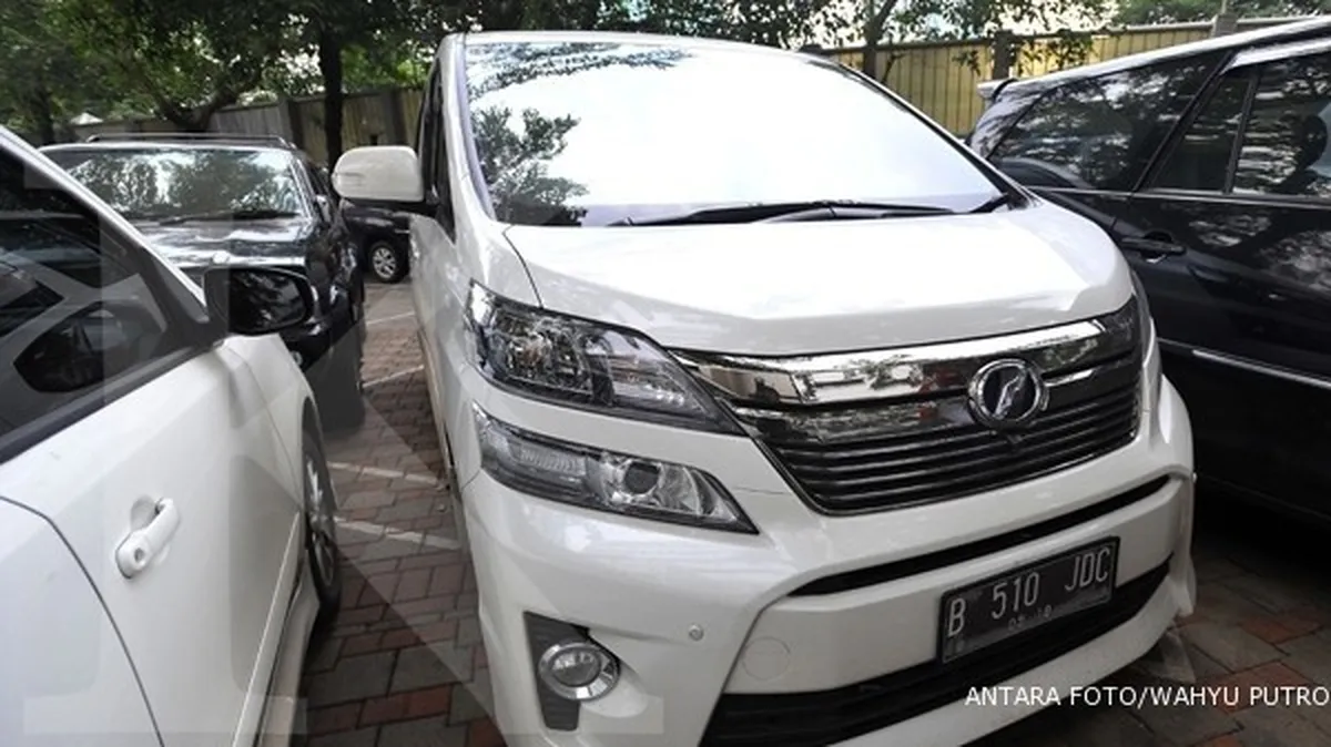 KPK sita Vellfire lagi dari anggota DPRD Banten