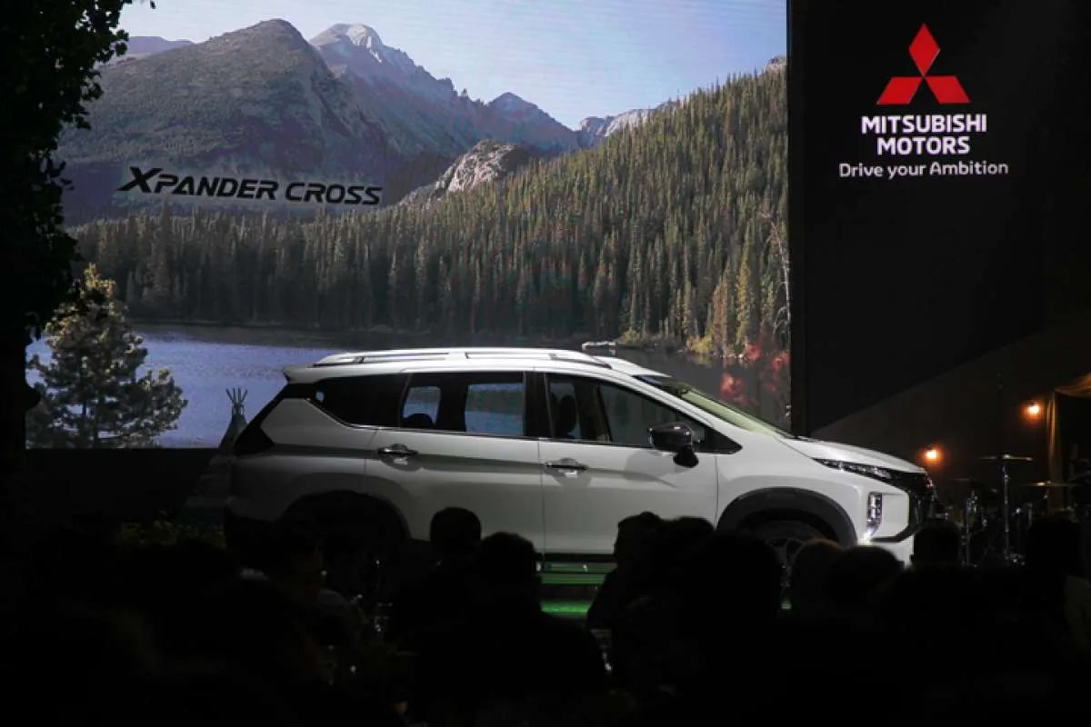 Mitsubishi Xpander Cross hadir, ini harga terendah dan termahalnya...