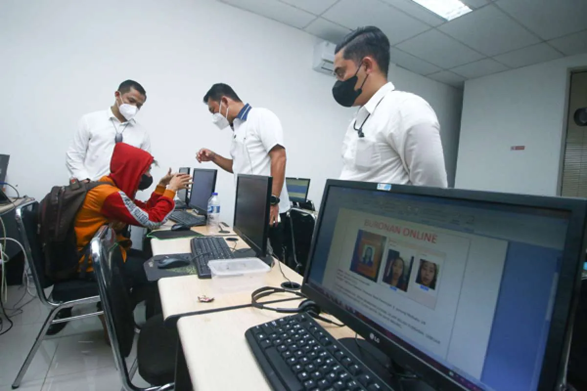 Ada indikasi pinjol ilegal dapat dana dari asing