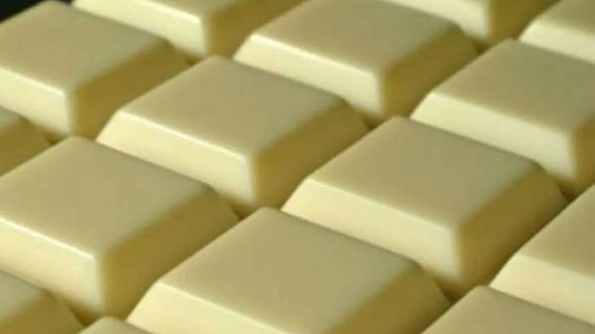 Tak kalah coklat hitam, coklat putih bisa membantu menurunkan berat badan