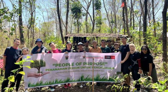 Bank DBS Indonesia Tanam Lebih dari 5.000 Bibit Pohon untuk Turunkan Emisi Karbon