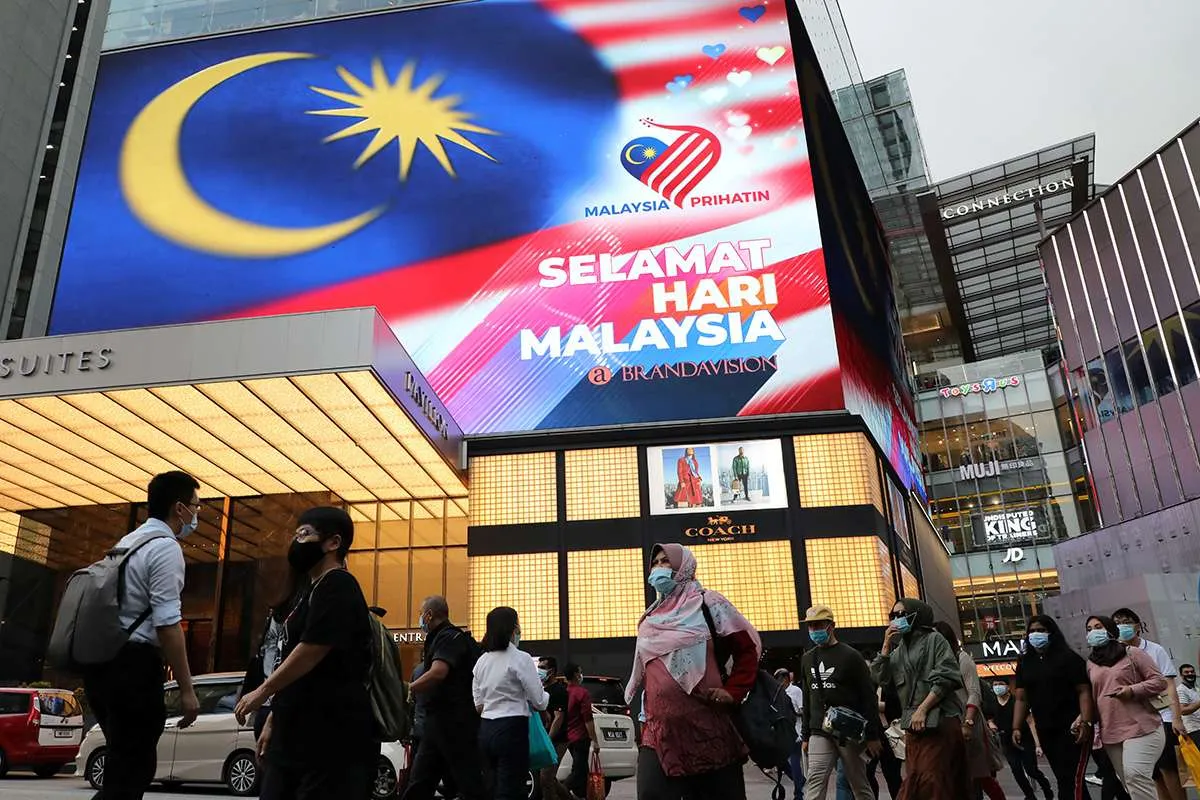 Saat keadaan darurat, Malaysia catat rekor kasus harian corona dengan 3.309 infeksi