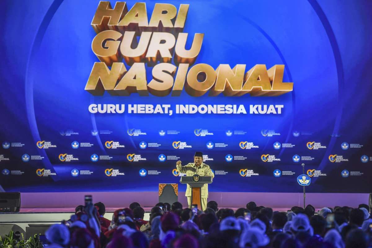 Pemerintah Cairkan Rapel THR dan Gaji ke-13 Bagi Guru dan ASN di Daerah
