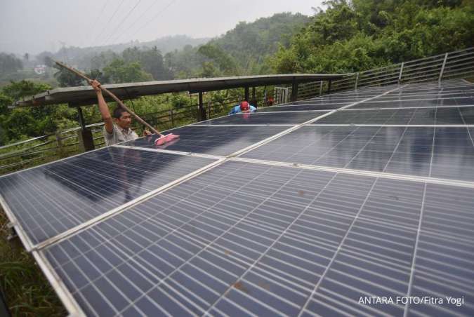 Target PLTS 100 GWp, Pengamat Minta RUPTL PLN 2025-2034 Perlu Direvisi