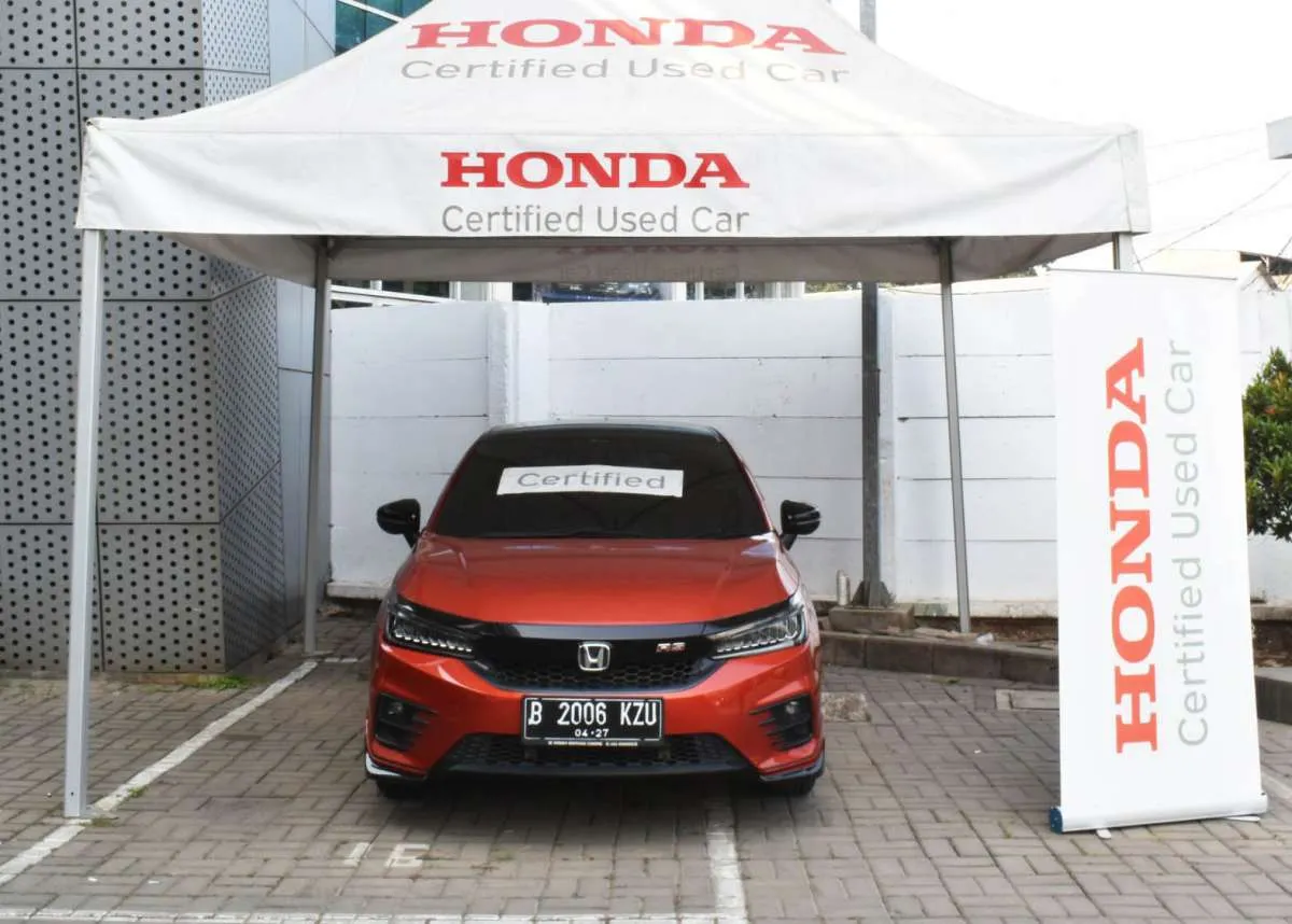 Pasar Mobil Bekas Semakin Ramai di Indonesia