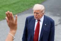 Jelang Pertemuan dengan Putin, Trump Desak Ukraina untuk Serahkan Wilayah ke Rusia 