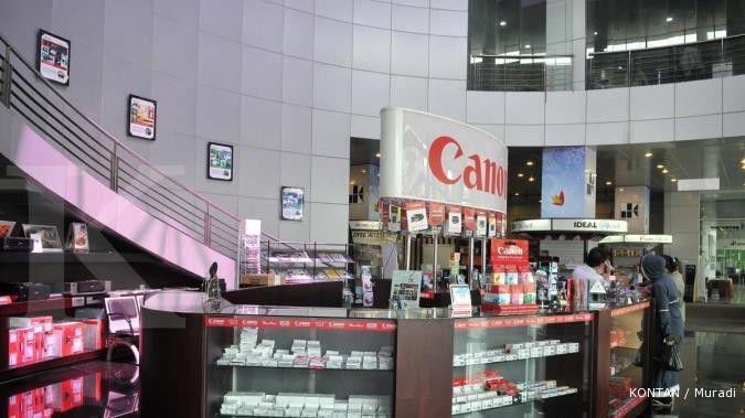 Rupiah melemah, harga elektronik belum naik