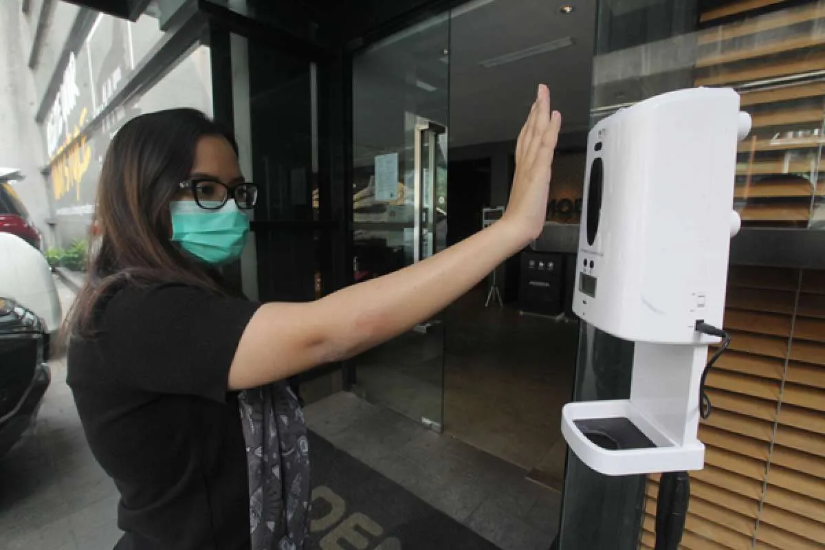 75% Karyawan perkantoran di Jakarta harus bekerja di rumah mulai Senin (11/1)