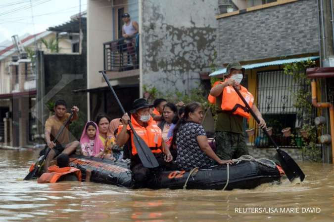 Vietnam bersiap menghadapi Topan Vamco yang telah menewaskan 53 orang di Filipina