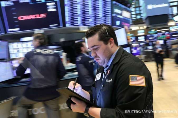 Wall Street turun setelah investor mencerna laporan laba perusahaan yang beragam