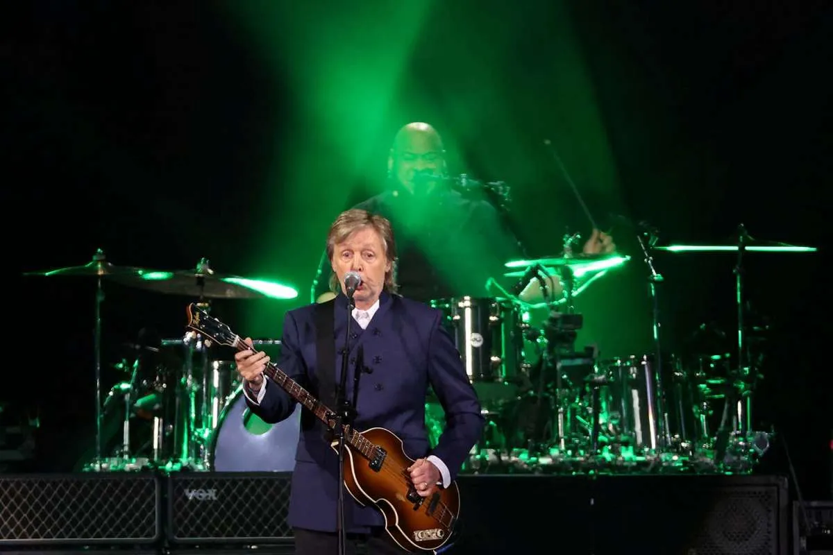 Gitar Bass Beatles Milik Paul McCartney yang Dicuri Ditemukan Setelah 51 Tahun