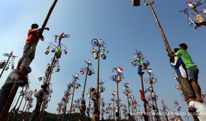 Berkah pengrajin pohon pinang di momen perayaan kemerdekaan