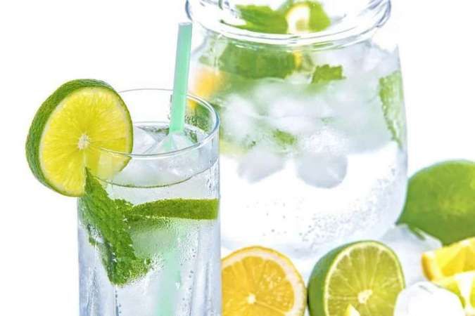 Mint lemonade