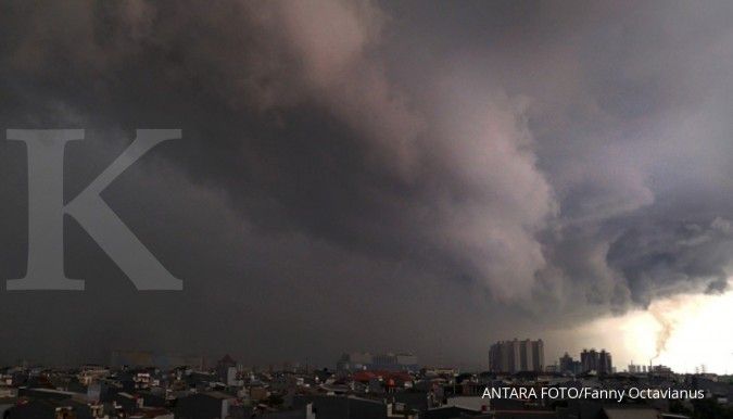 Heavy rain, strong winds predicted to hit Jakarta