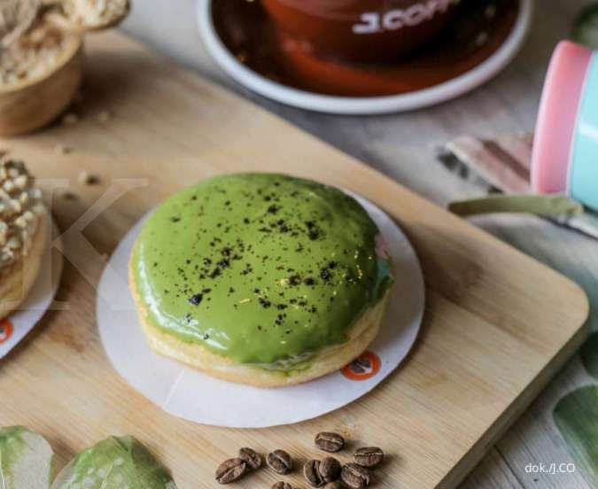 Promo J.CO BOGO 1-13 Maret 2022, Thai Tea dan Brown Sugar Latte Rp 31.000 