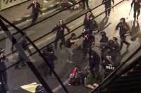 Puluhan demonstran di Thailand terluka setelah unjuk rasa di dekat istana raja