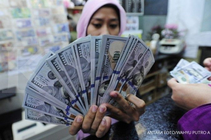 Rupiah tersungkur ke Rp 14.054 per dollar AS