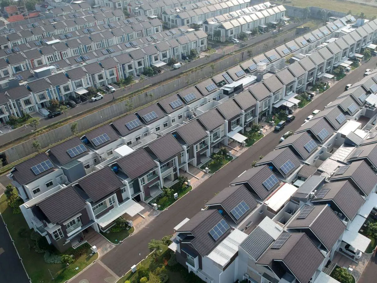 Pemasangan PLTS Atap Dipersulit, Pelaku Usaha PLTS Mulai Berguguran