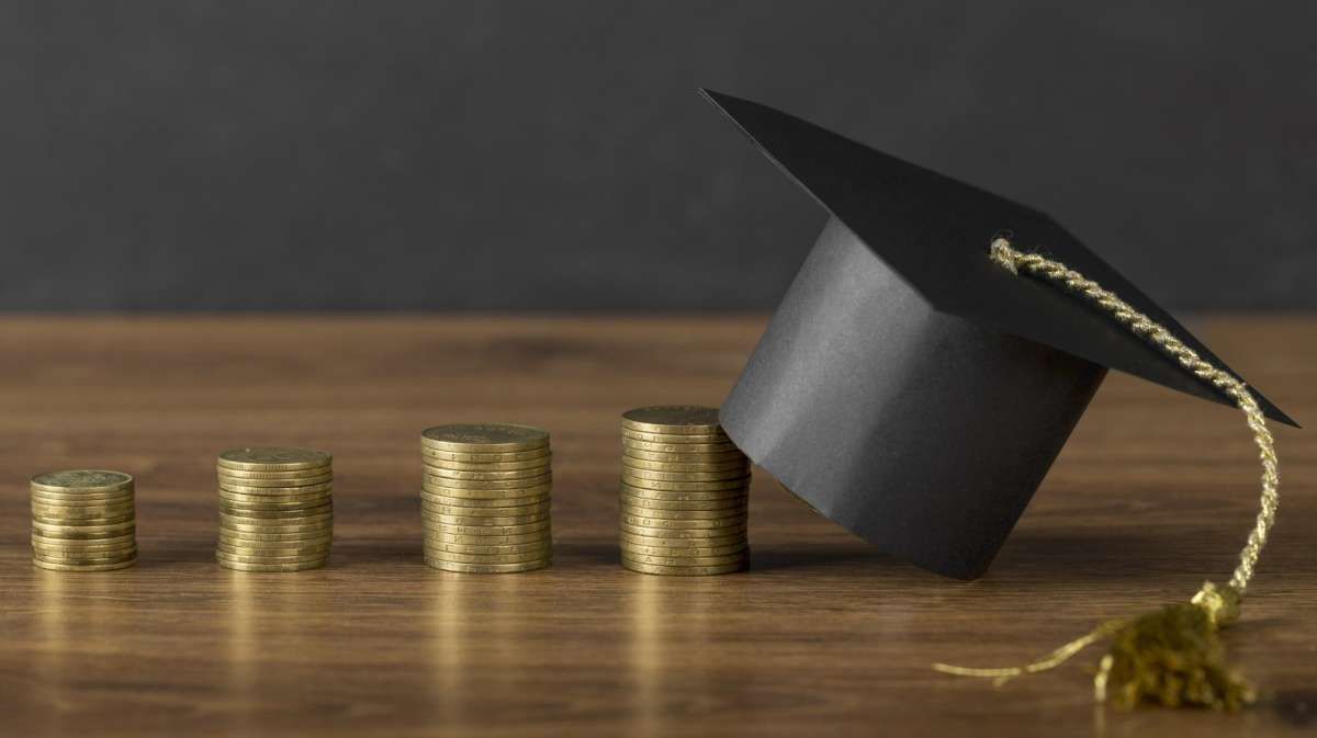 Jerat Inflasi Biaya Pendidikan, Antara Daya Beli & Hak Konstitusi