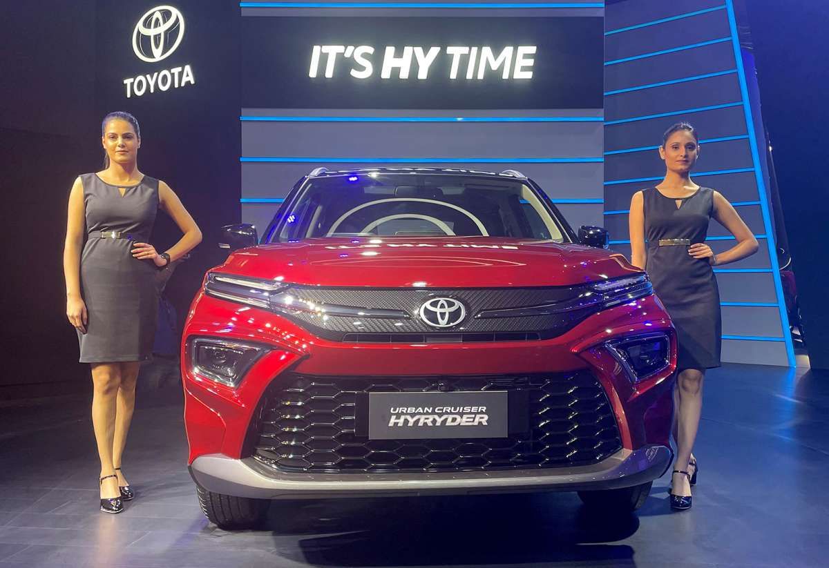 Urban Cruiser Hyryder SUV, Mobil Hibrida Toyota yang Rilis Pertama Untuk Pasar Massal
