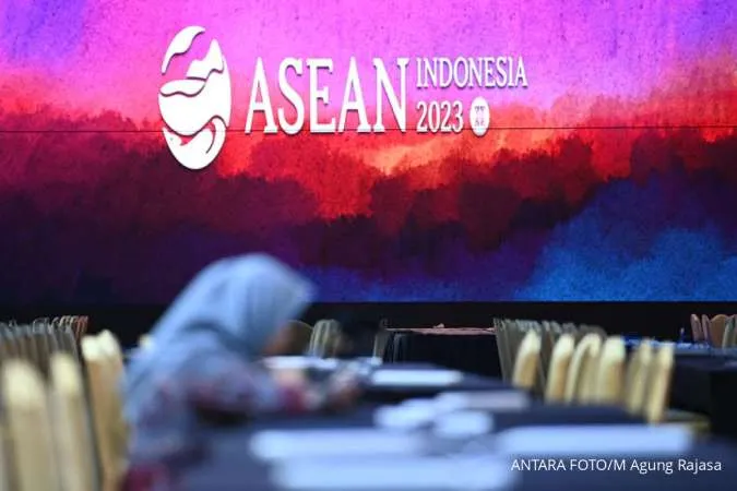 ASEAN Diplomats Meet to Review Stalled Myanmar Peace Plan