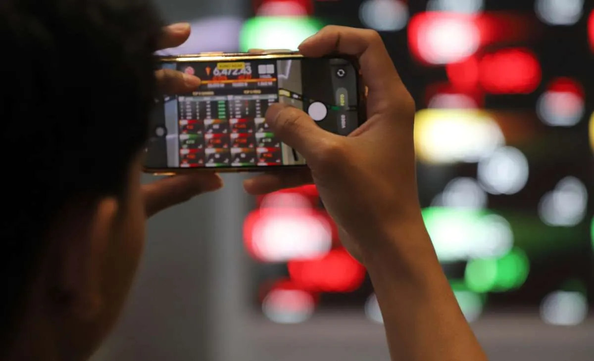IHSG Turun 5 Hari Berturut-turut, Cek Saham Net Sell Terbesar Asing, Selasa (15/9)
