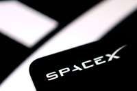 SpaceX Akuisisi Spektrum 800 MHz, Siap Tantang Operator Seluler AS