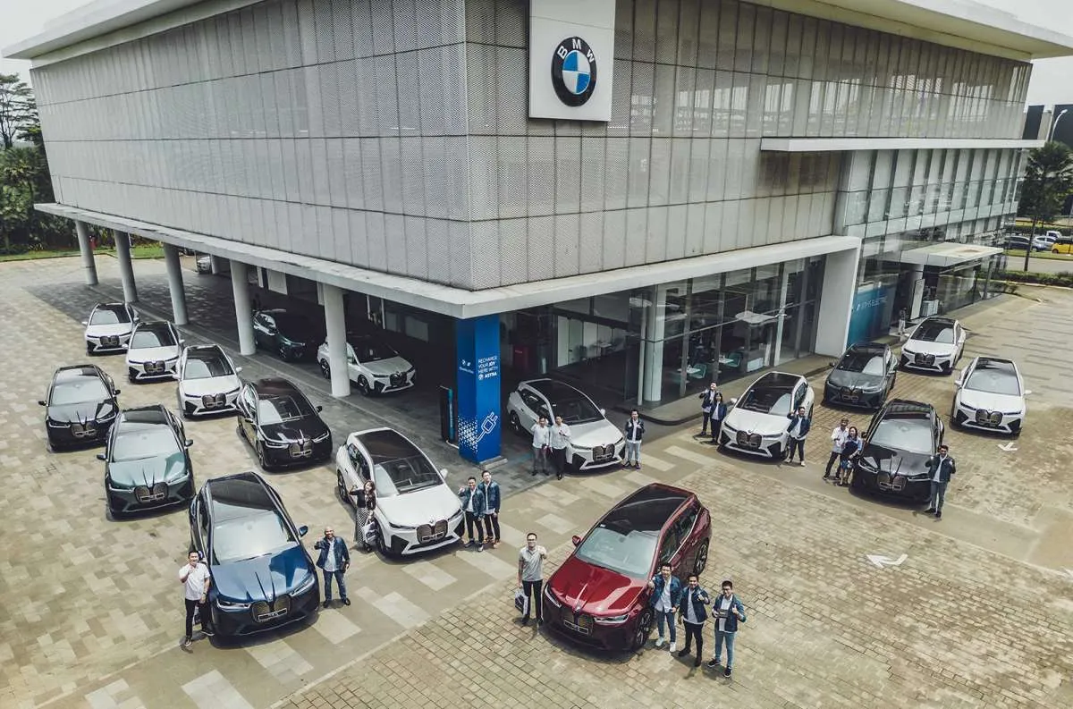 Pejabat Pemerintah Diminta Pakai Pindad Sebagai Kendaraan Dinas, BMW Astra Buka Suara