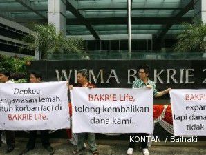 Bapepam: Wanprestasi, Bakrie Life bisa digugat