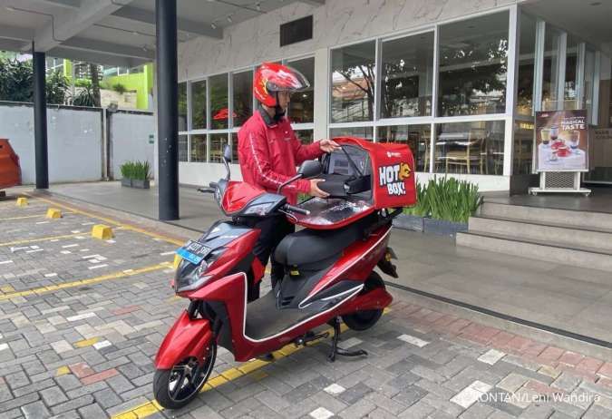 Pizza Hut Targetkan Penggunaan 200 Unit Motor Listrik untuk Layanan Pengiriman