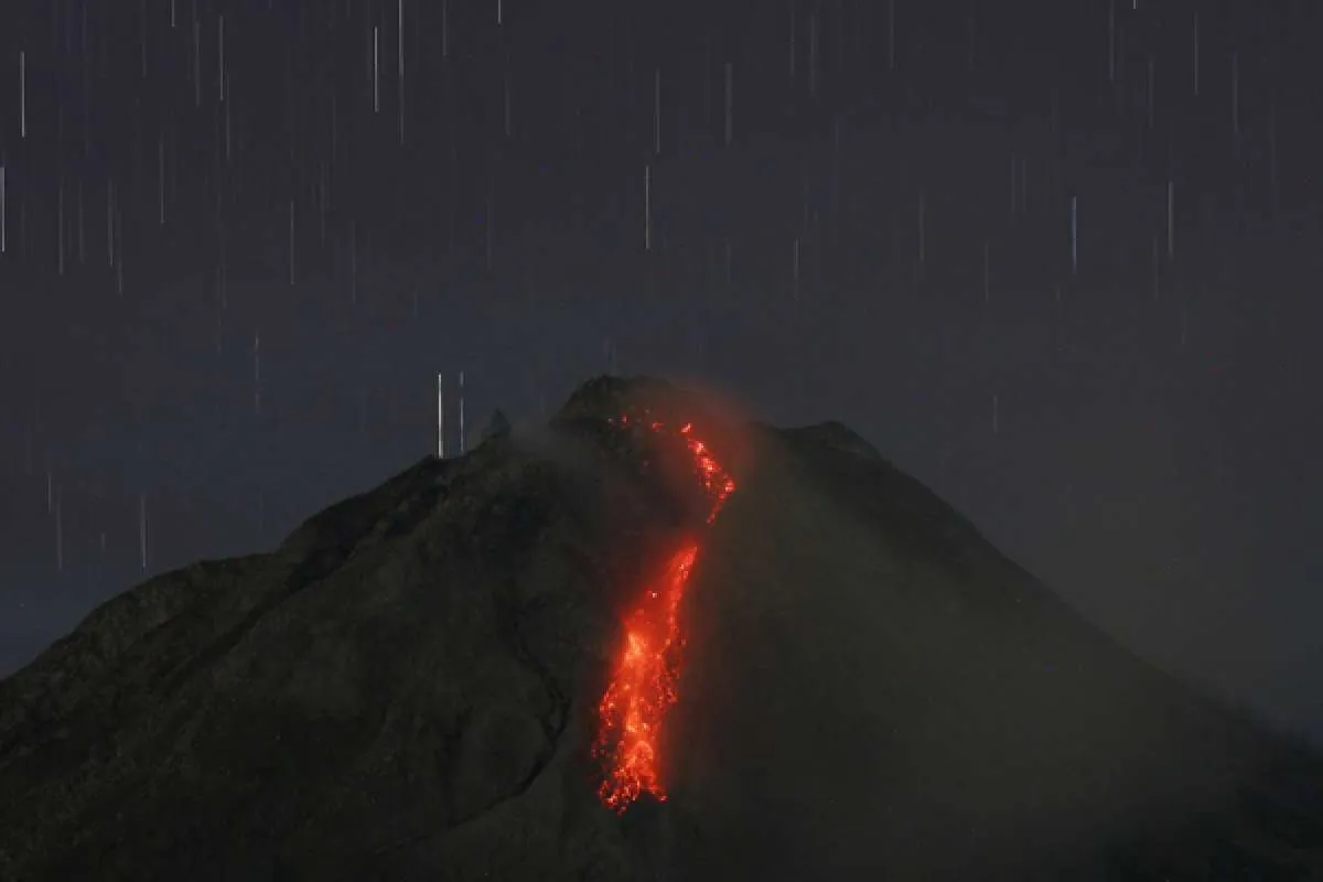 Mulai normal hingga awas, ini tingkat isyarat bahaya gunung berapi di Indonesia