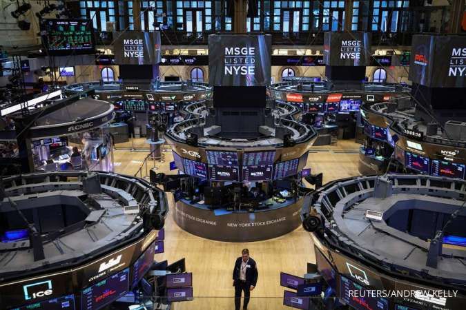 Wall Street Melemah, Dipicu Meningkatnya Kekhawatiran Perlambatan Ekonomi