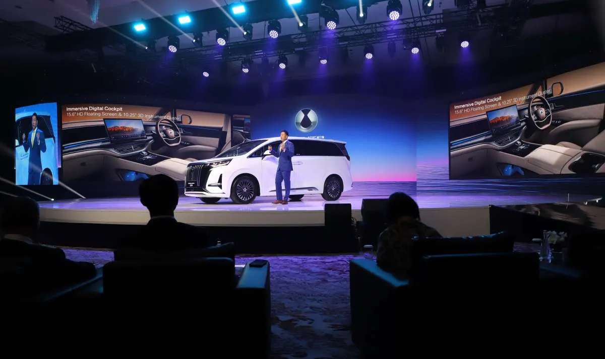 BYD & Denza Terjual 3.400 Unit Awal 2025, Cek Harga BYD Atto Dolphin M6 Maret 2025