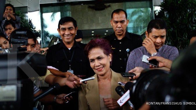 Penyidik pergi, Miranda Goeltom batal diperiksa