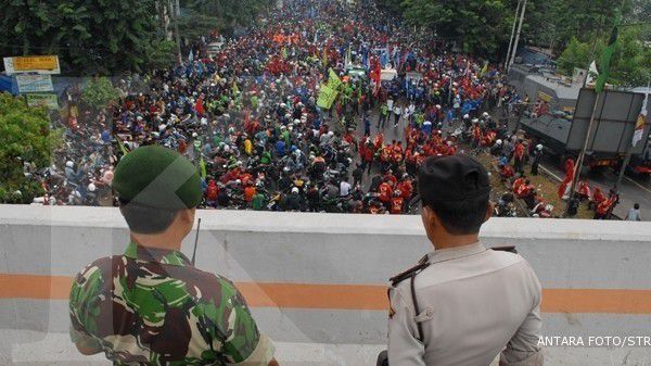 Benahi Jakarta, Ahok dibantu Polisi-TNI
