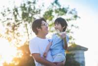 Bukan Lemah! Ini 5 Strategi Ayah Sehat Mental ala Psikolog