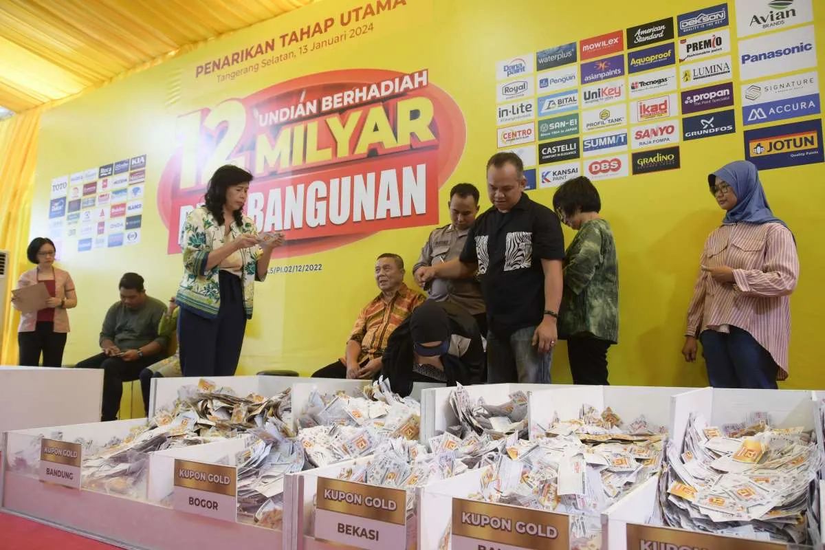Total 163 Pemenang Hadiah Utama Undian Berhadiah 12 Milyar Depo Bangunan Telah Diundi