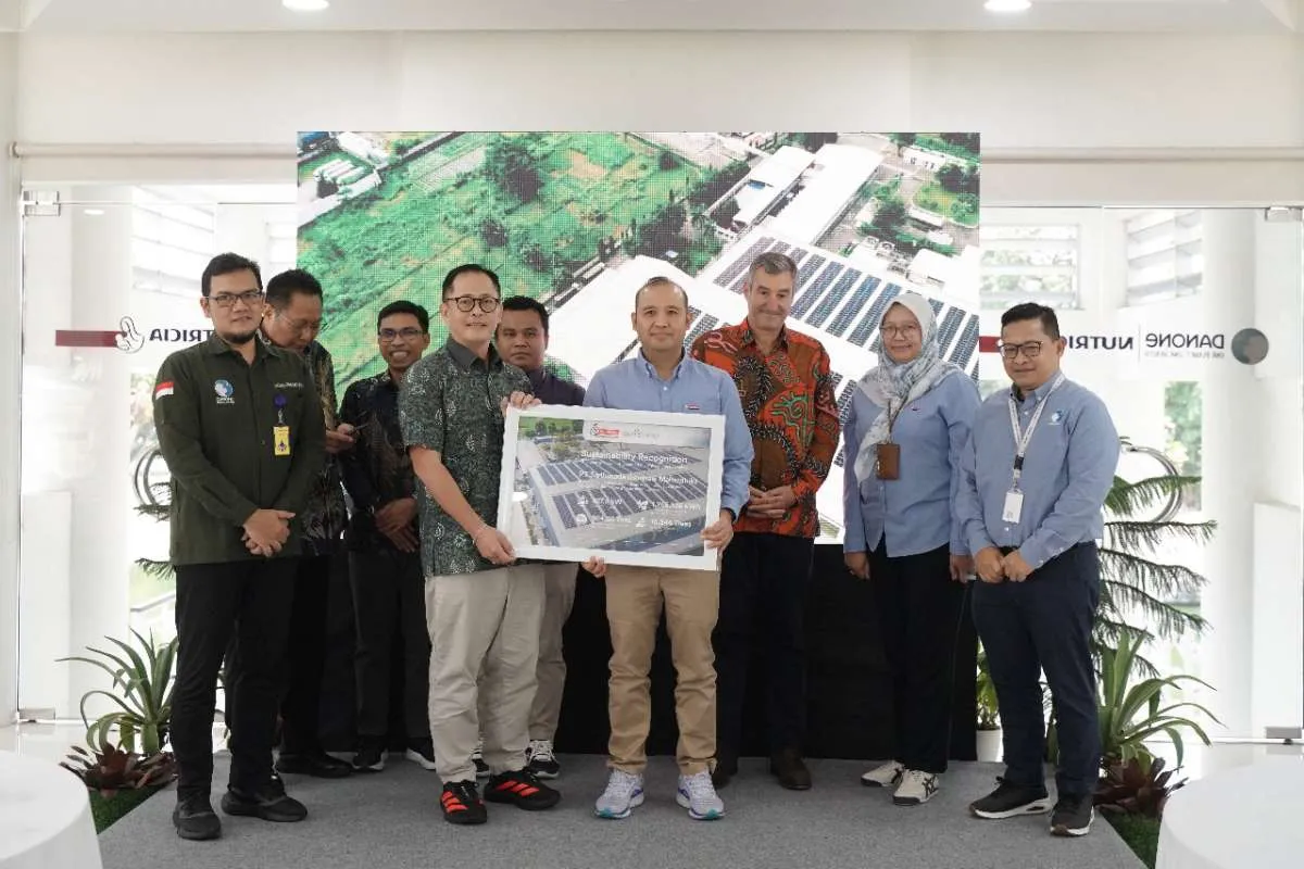 Danone SN Indonesia Pasang PLTS Atap 828 kWp di Pabrik Prambanan