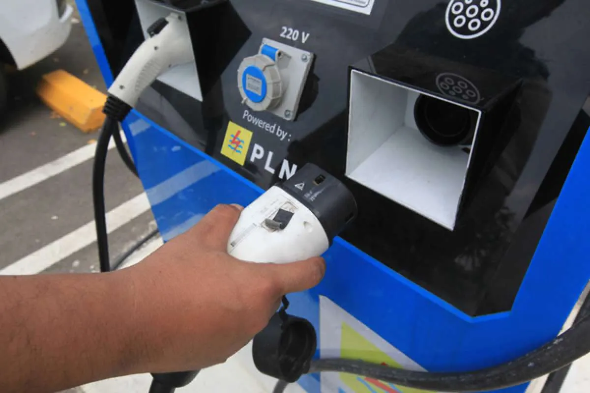 PLN tawarkan kemitraan ke pihak swasta untuk meningkatkan jumlah SPKLU