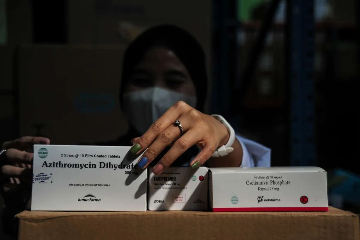 Presiden Jokowi perintahkan Menkeu tambah anggaran obat gratis pasien isolasi mandiri