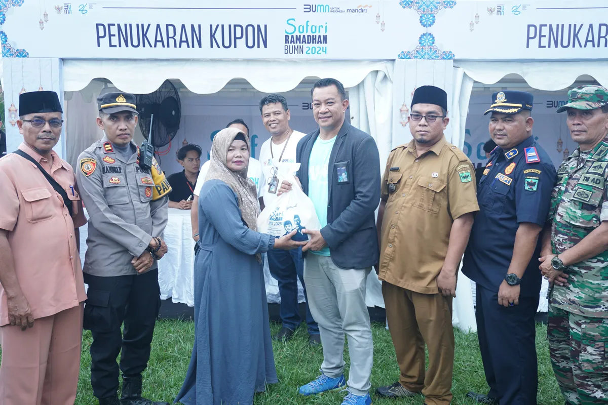 Kementerian BUMN dan Bank Mandiri Gelar Pasar Murah di Safari Ramadan BUMN 2024