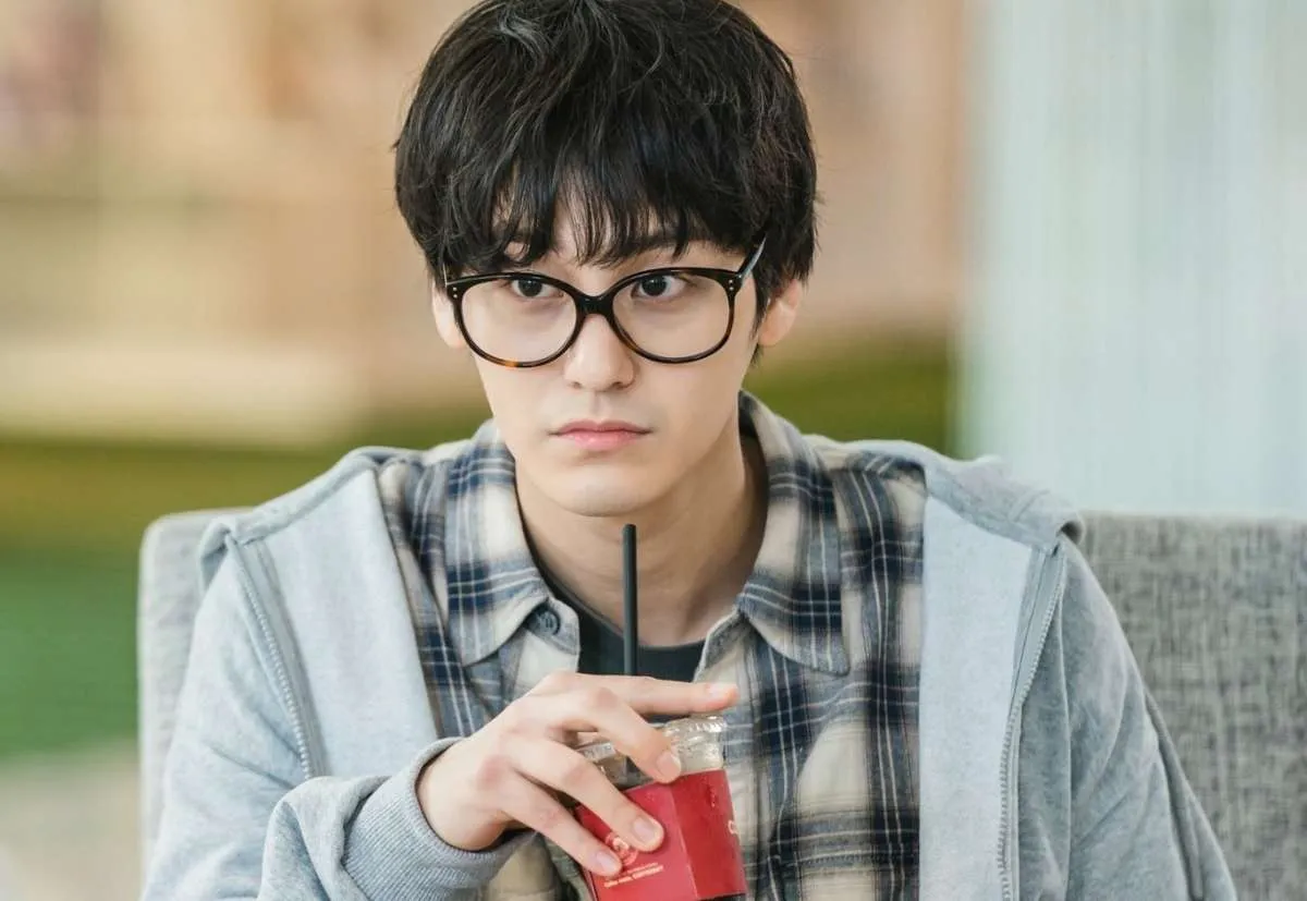 Selain drakor bersama Lee Dong Wook, Kim Bum akan gabung drama terbaru Law School?