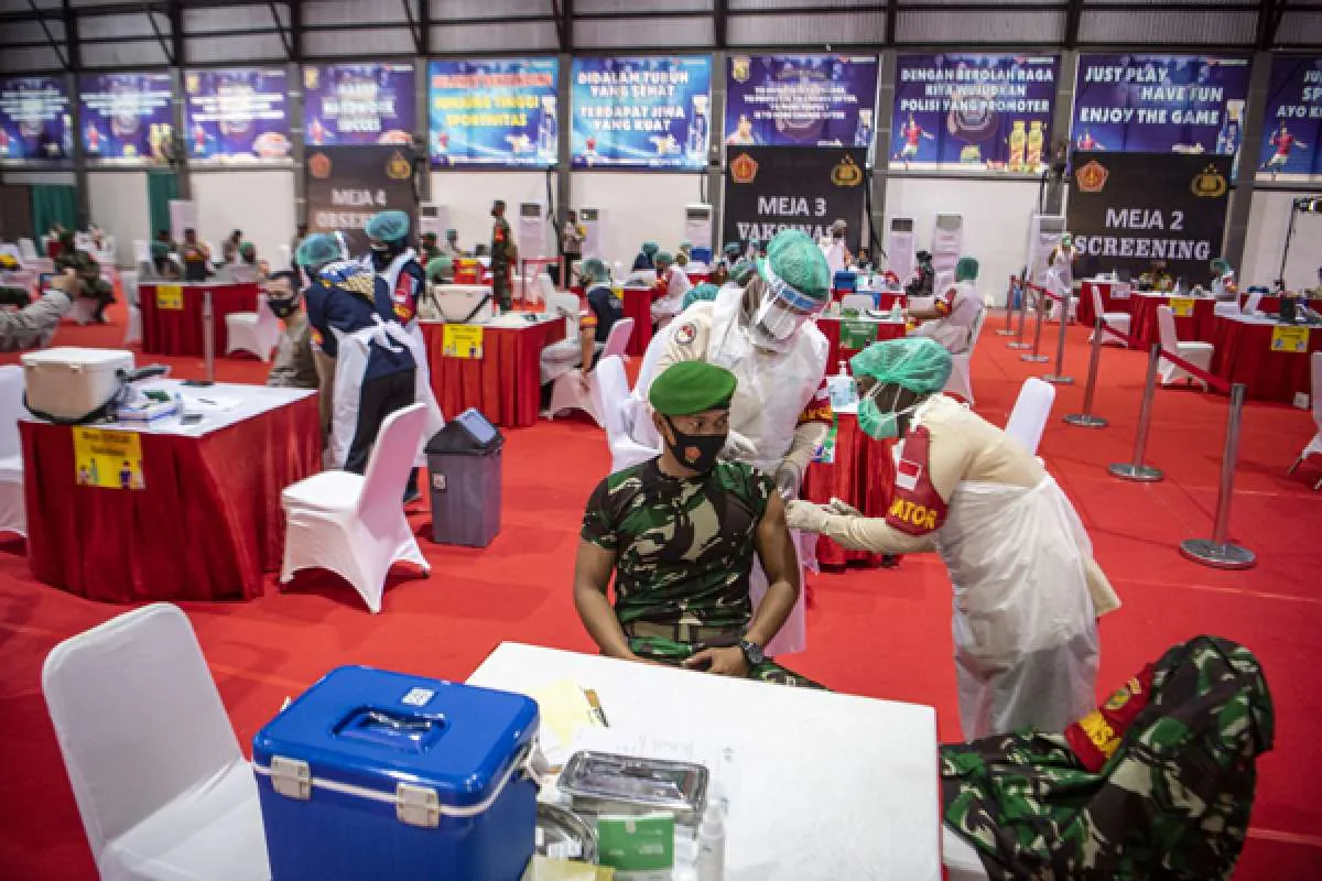 Setahun Covid-19 dan Jalan Keluarnya