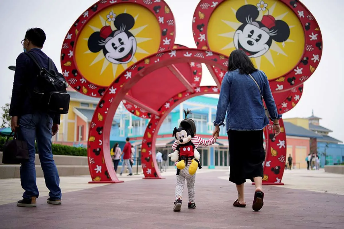 Infeksi Covid-19 Lokal Melonjak, Resor Disney di Shanghai Ditutup Sementara