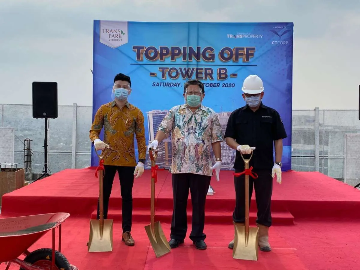 Trans Property gelar topping off apartemen tower B Transpark Cibubur